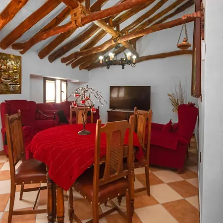 Lägenhet Amazing In Monterio With Kitchenette